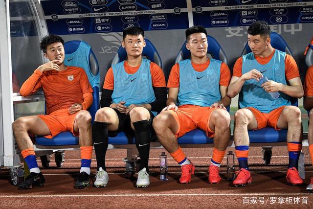 NCAA场均12.9分9.2板！美记：掘金与埃梅朱鲁签下Exhibit-10合同